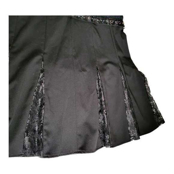 Upcycled Midi Skirt Size 10 Black Lace Panel Embellished Flower Hippie - Picture 5 of 9